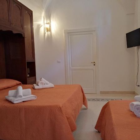 Dimora Storica Le Perle Bed & Breakfast Lecce Dış mekan fotoğraf