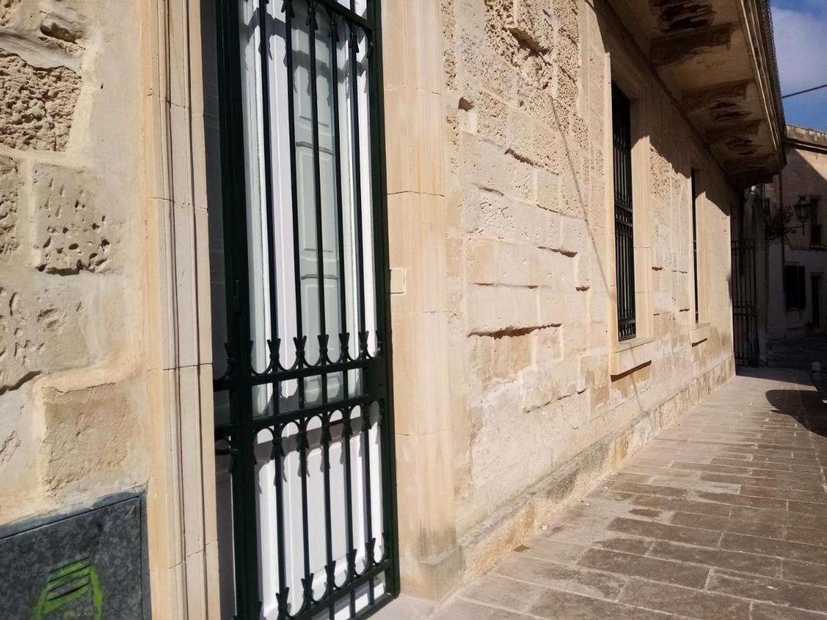 Dimora Storica Le Perle Bed & Breakfast Lecce Dış mekan fotoğraf