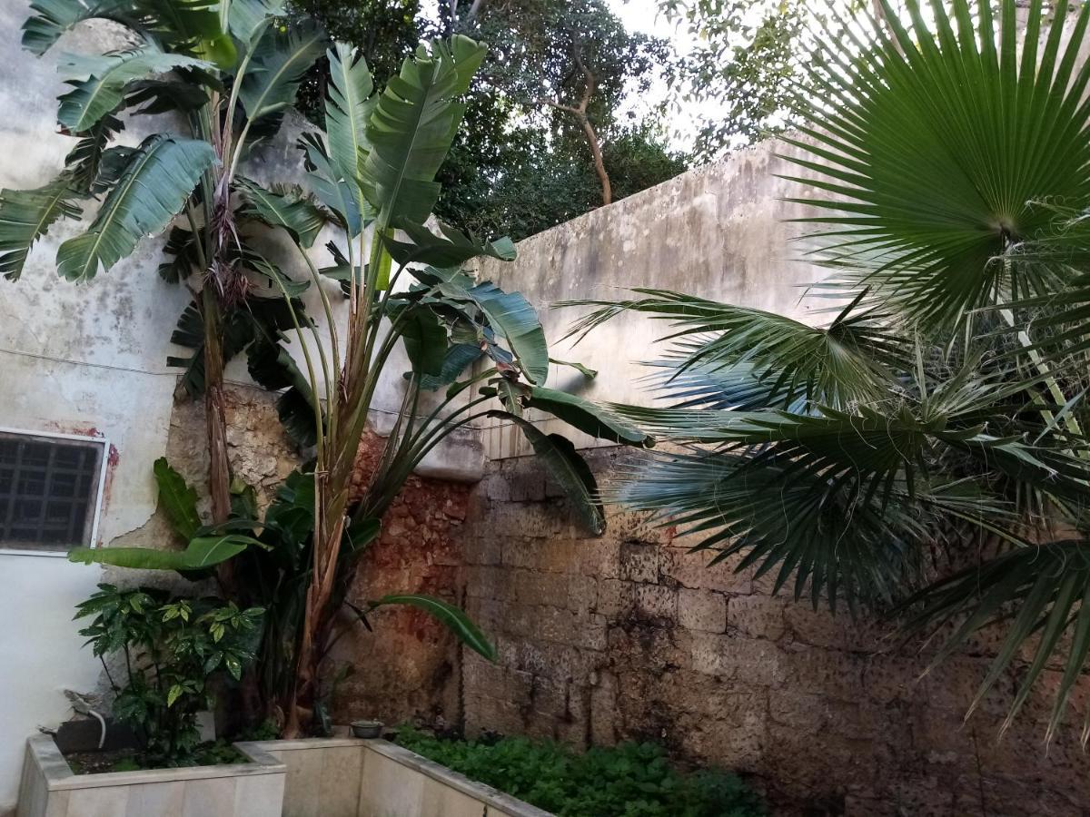 Dimora Storica Le Perle Bed & Breakfast Lecce Dış mekan fotoğraf