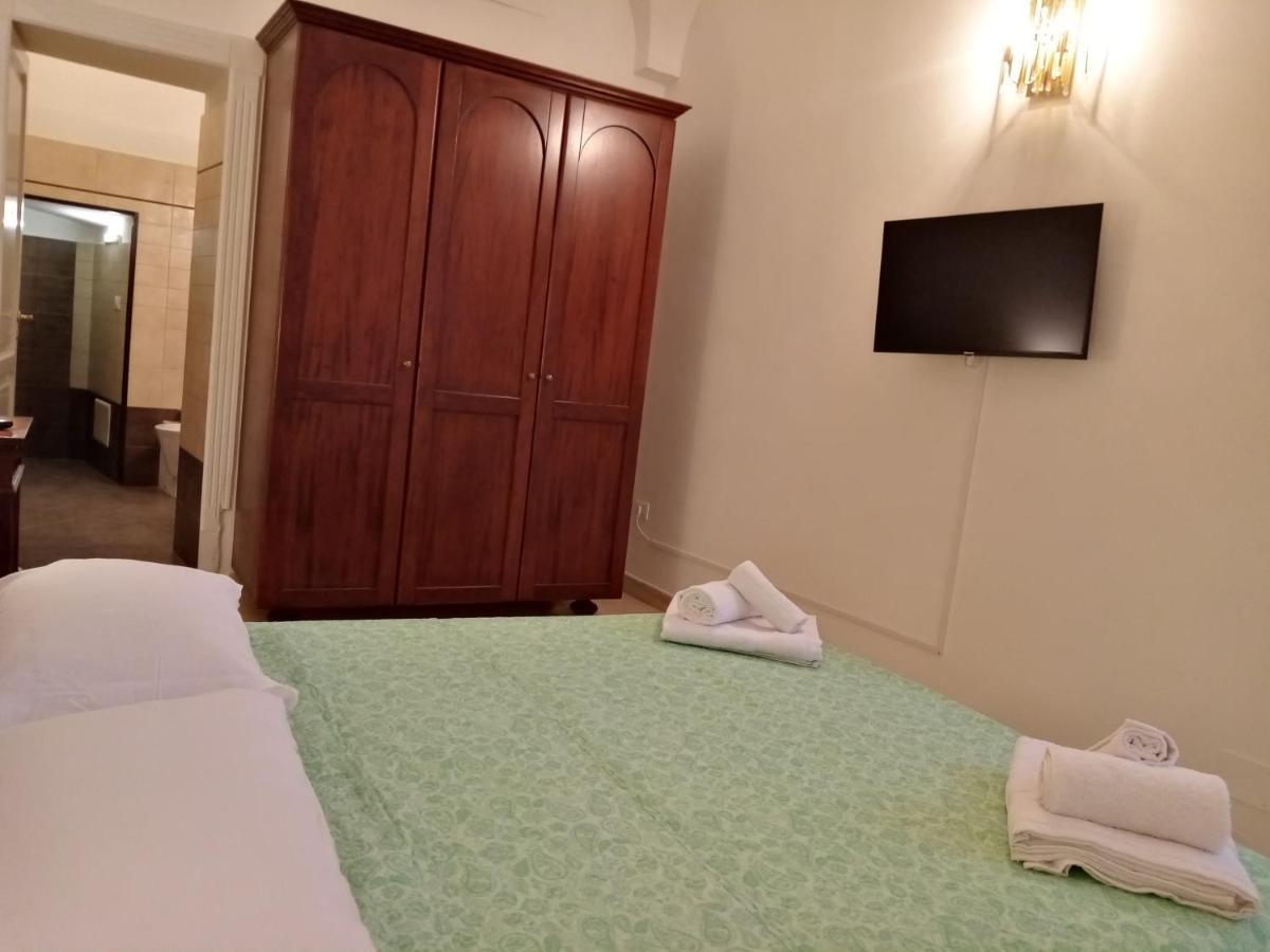 Dimora Storica Le Perle Bed & Breakfast Lecce Dış mekan fotoğraf
