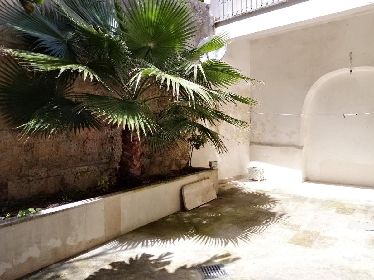Dimora Storica Le Perle Bed & Breakfast Lecce Dış mekan fotoğraf