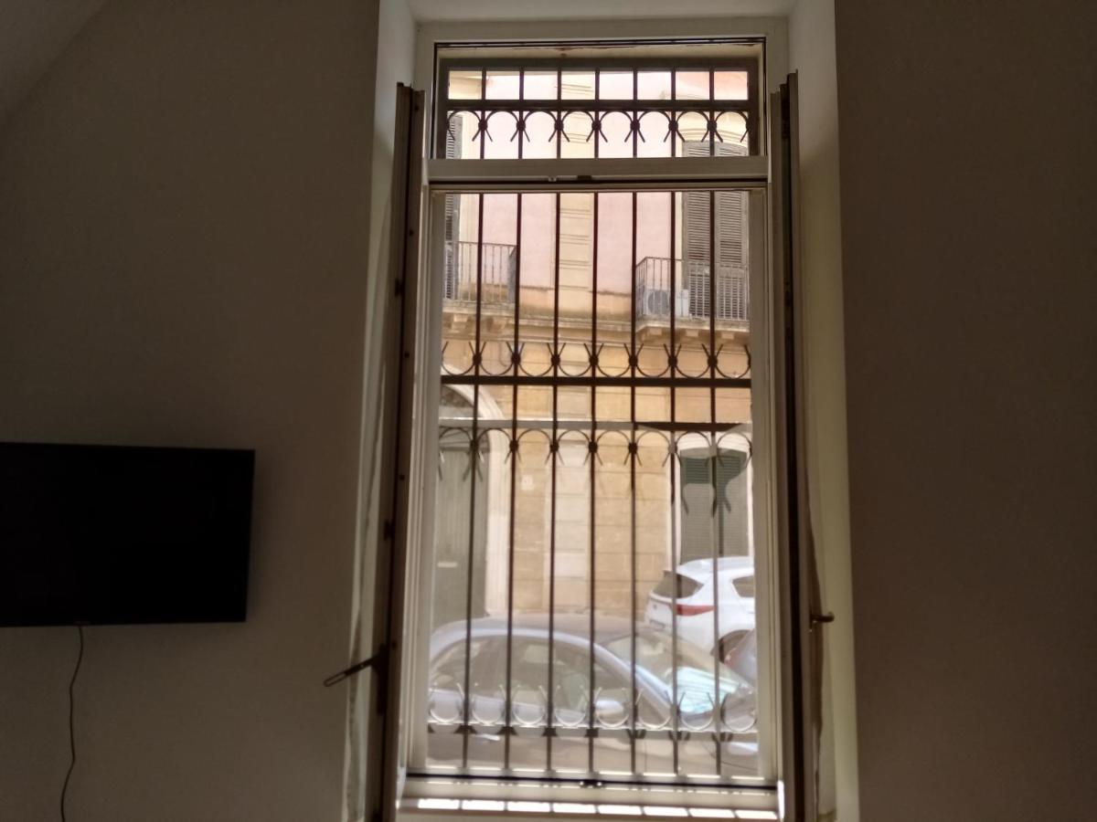 Dimora Storica Le Perle Bed & Breakfast Lecce Dış mekan fotoğraf